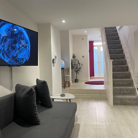 The Snap Pad Boutique Apartment Royal Tunbridge Wells Eksteriør bilde